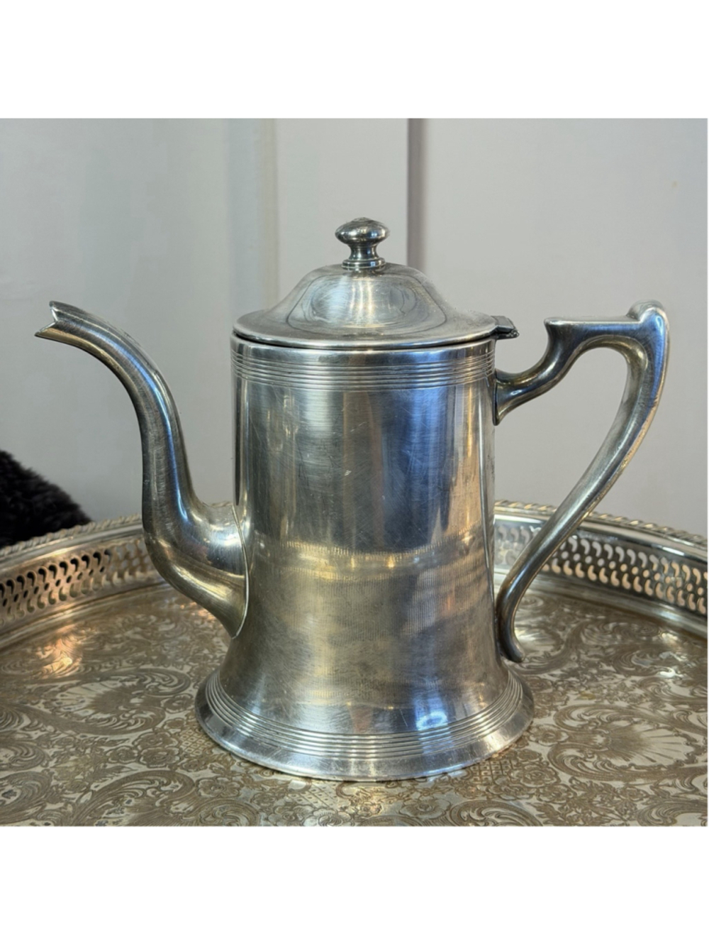 VINTAGE Guaranteed Plate SILVER PLATE COFFEE TEA POT TEAPOT 7” TALL
